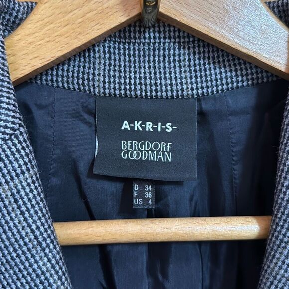 AKRIS Wool Cashmere Grey Plaid 2 Button Blazer Women’s 4 - Picture 2 of 8